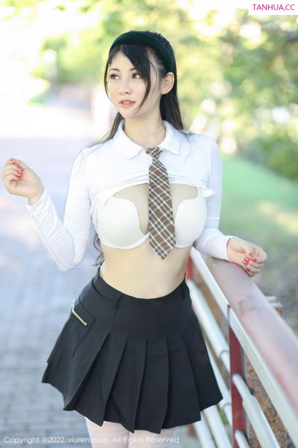 陈诗诗 诗诗 [XiuRen]高清写真图 2022.08.30 No.5512 诗诗kiki第15张图片